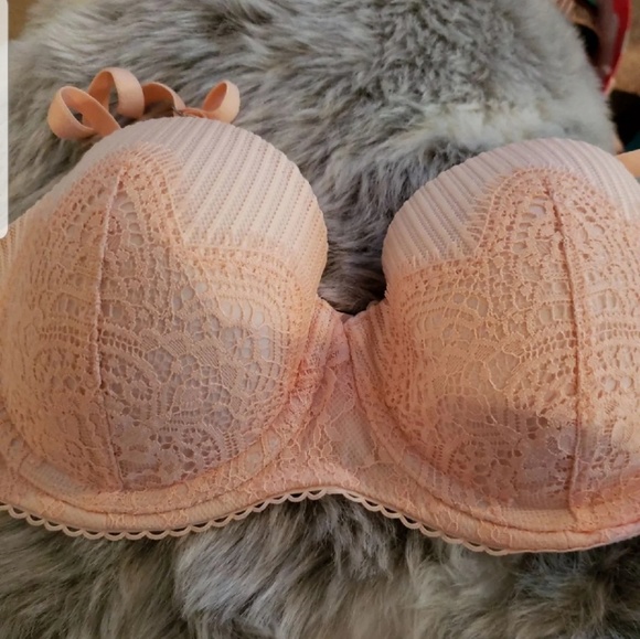 Bra - Picture 1 of 4